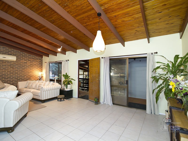 25 Meier Road, Camira QLD 4300