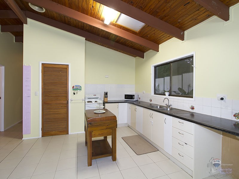 25 Meier Road, Camira QLD 4300