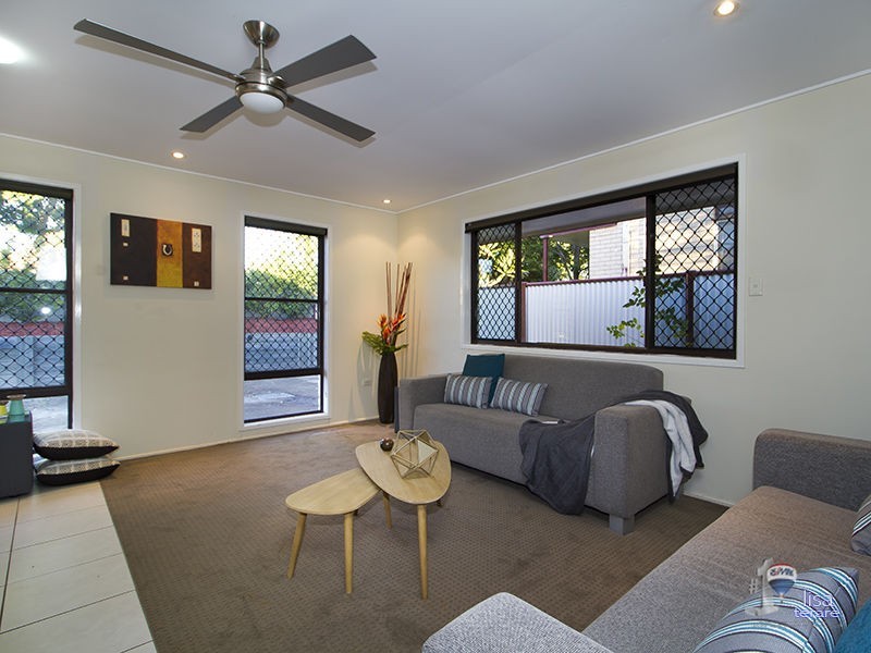 24 Pennant Street, Jamboree Heights QLD 4074