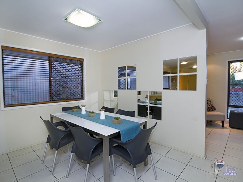 24 Pennant Street, Jamboree Heights QLD 4074