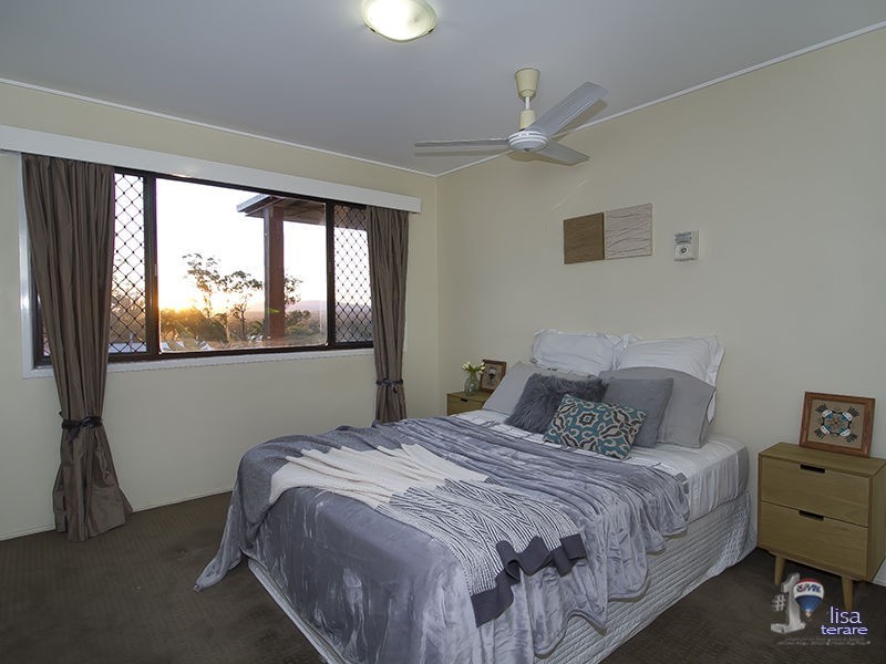 24 Pennant Street, Jamboree Heights QLD 4074