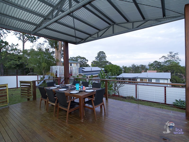 24 Pennant Street, Jamboree Heights QLD 4074