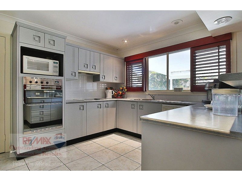 5 Warenda Close, Middle Park QLD 4074