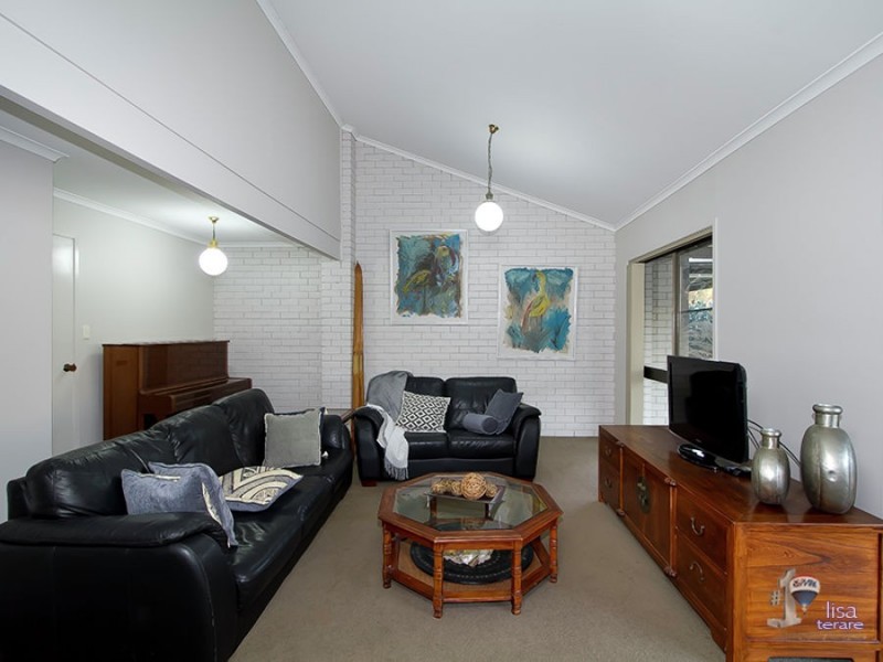 27 Prosser Street, Riverhills QLD 4074