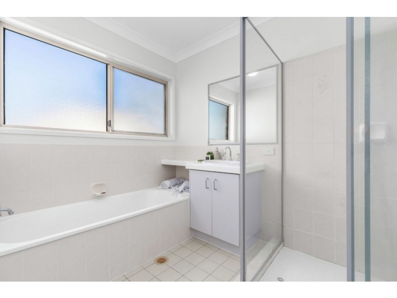 471 Westlake Drive, Riverhills QLD 4074