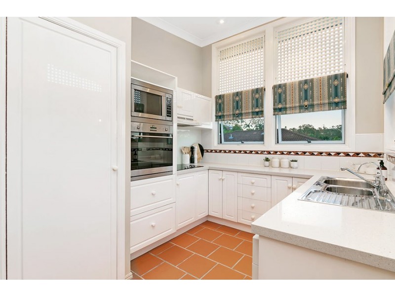 52 Maculata Drive, Chapel Hill QLD 4069