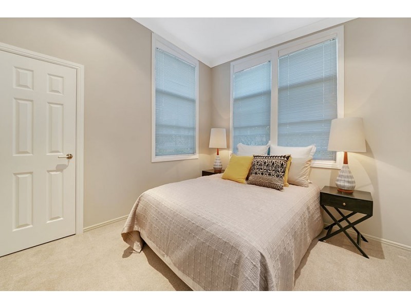 52 Maculata Drive, Chapel Hill QLD 4069