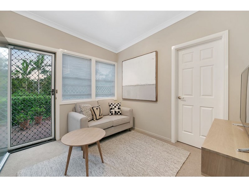 52 Maculata Drive, Chapel Hill QLD 4069