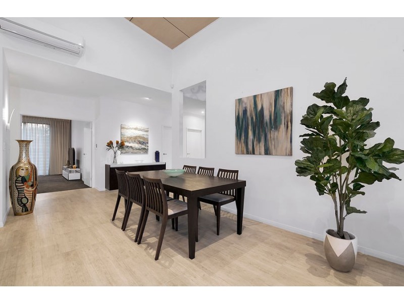 71 Rosebery Tce, Chelmer QLD 4068