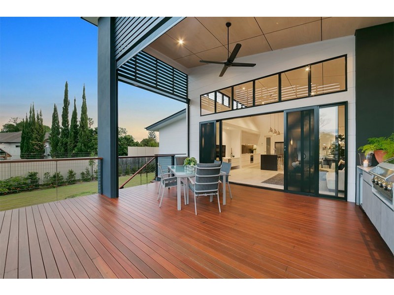 71 Rosebery Tce, Chelmer QLD 4068