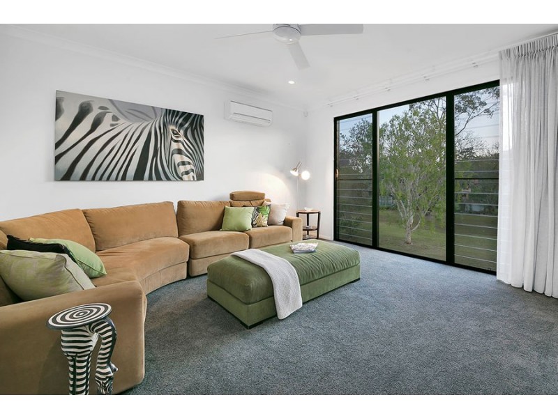 71 Rosebery Tce, Chelmer QLD 4068