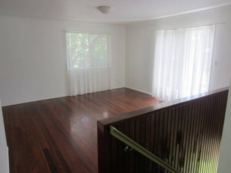 72 Valance Street, Oxley QLD 4075