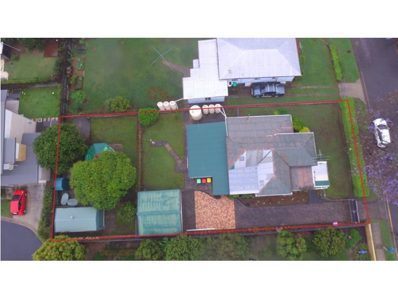 92 Jutland Street, Oxley QLD 4075