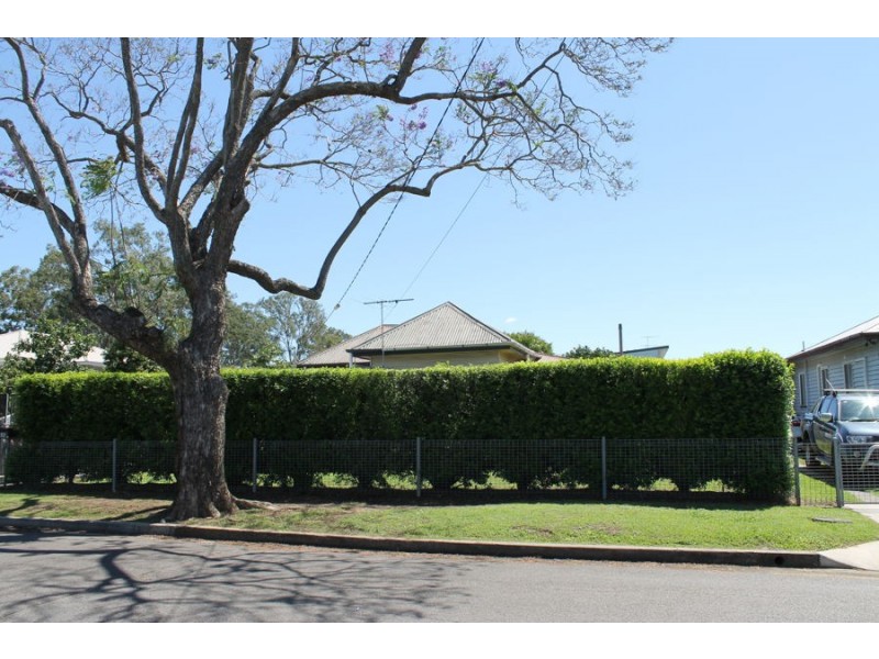 92 Jutland Street, Oxley QLD 4075