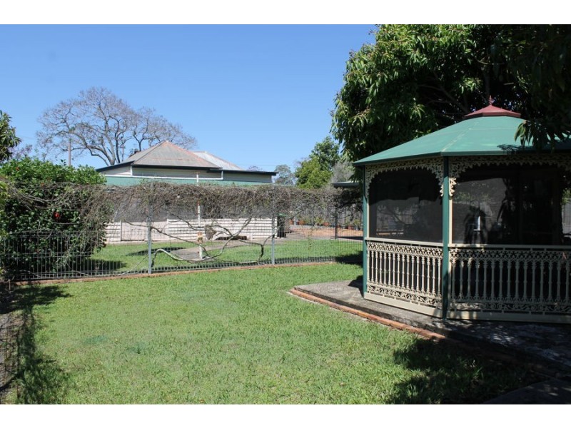 92 Jutland Street, Oxley QLD 4075