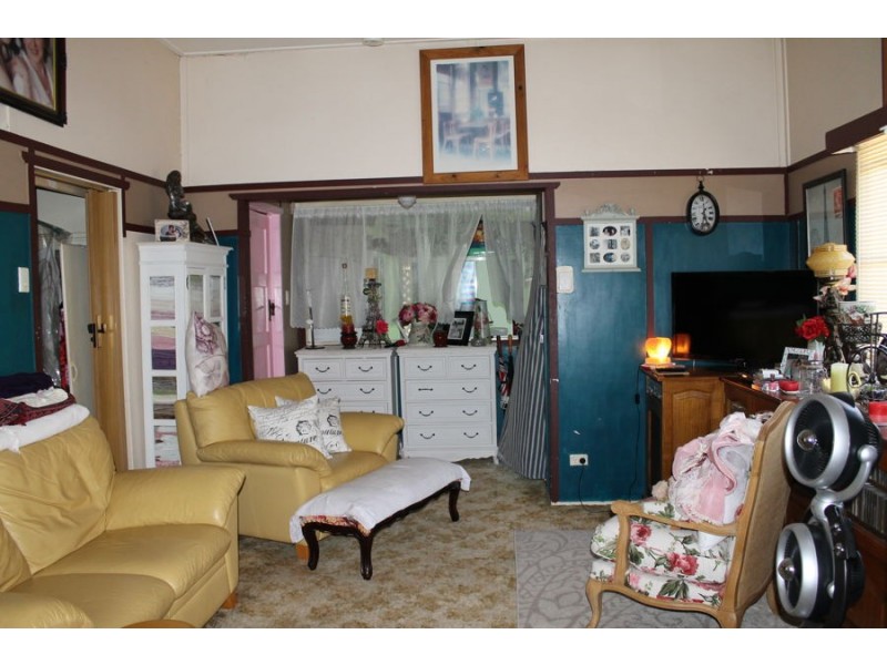 92 Jutland Street, Oxley QLD 4075