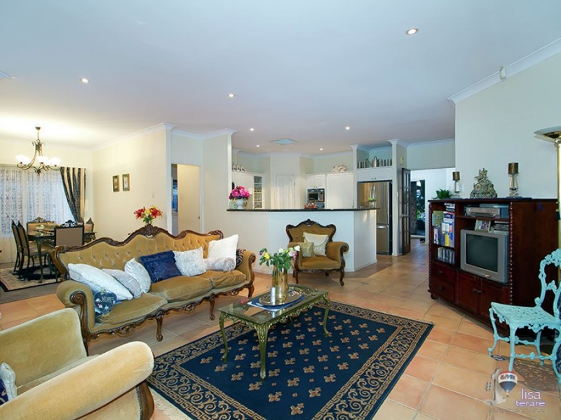 7 Girraween Close, Riverhills QLD 4074