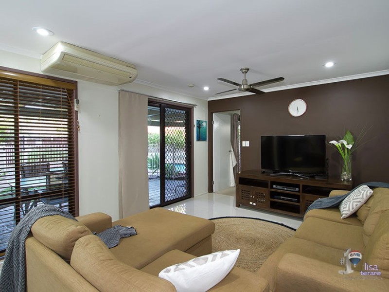 70 Pallert Street, Middle Park QLD 4074