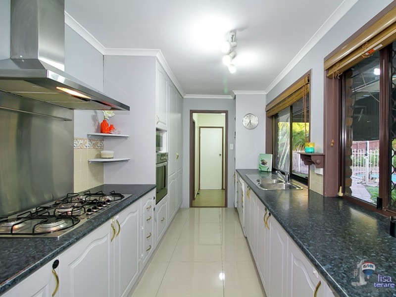 70 Pallert Street, Middle Park QLD 4074