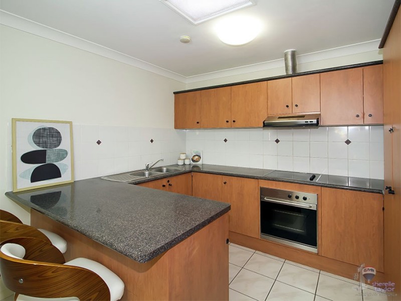21 Olympic Place, Sinnamon Park QLD 4073