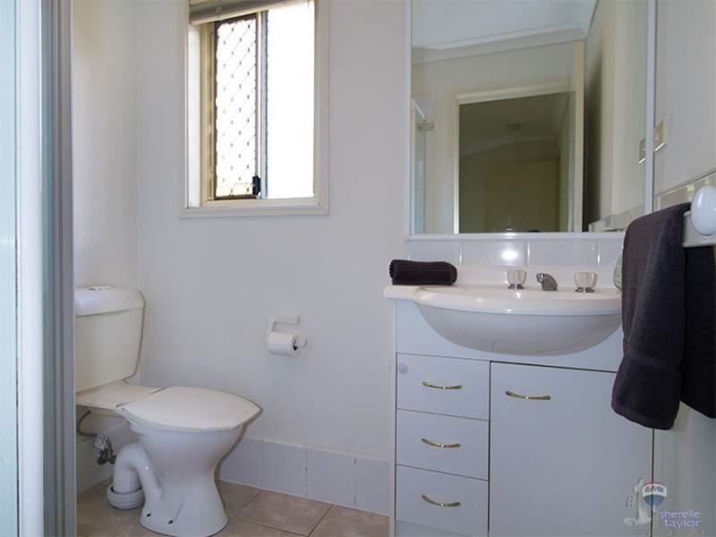 21 Olympic Place, Sinnamon Park QLD 4073