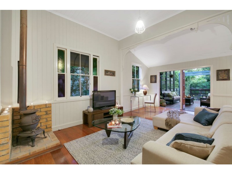 69 Abingdon Street, Woolloongabba QLD 4102