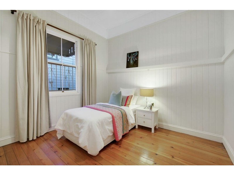 69 Abingdon Street, Woolloongabba QLD 4102