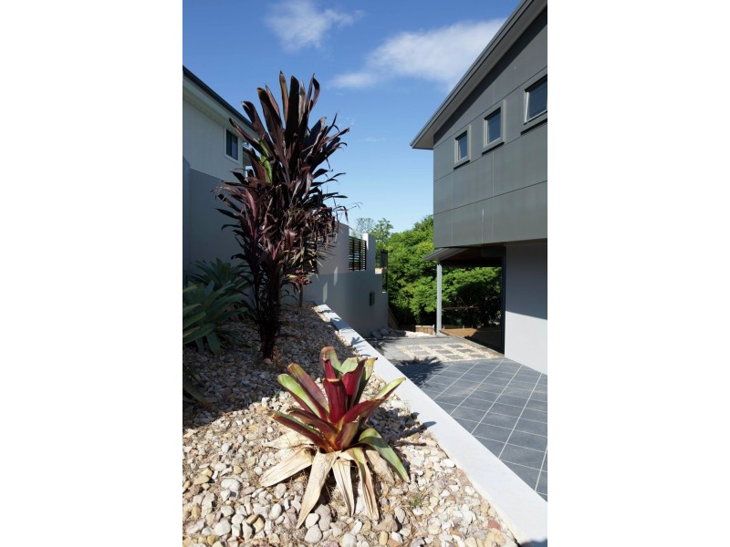 43 Mozart Place, Mount Ommaney QLD 4074