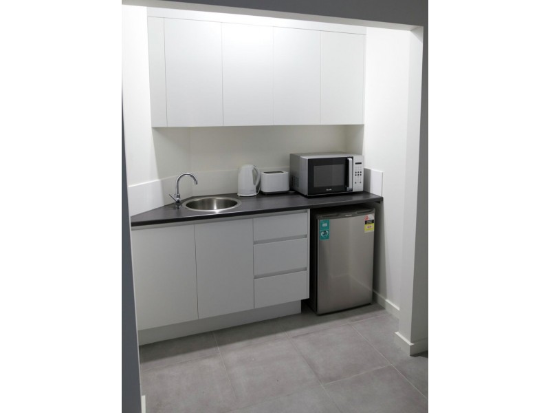 43 Mozart Place, Mount Ommaney QLD 4074