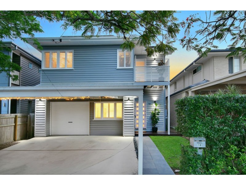 19 Collins Street, Corinda QLD 4075