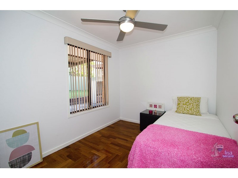 30 Loddon Street, Riverhills QLD 4074