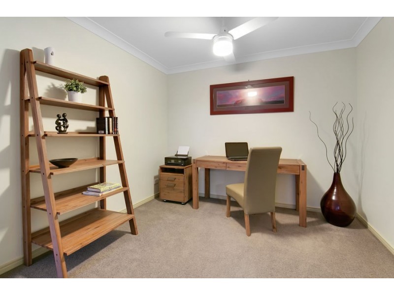 13 Parkside Place, Forest Lake QLD 4078