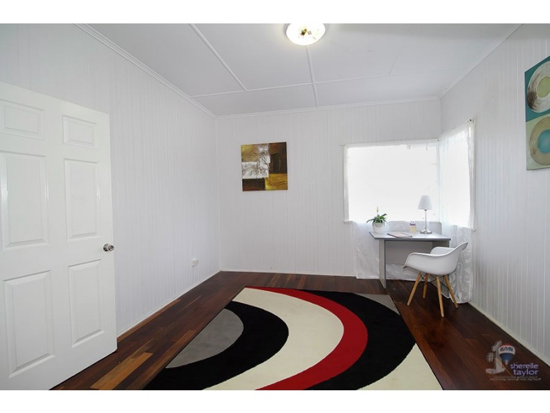 2 Jones Street, Bundamba QLD 4304