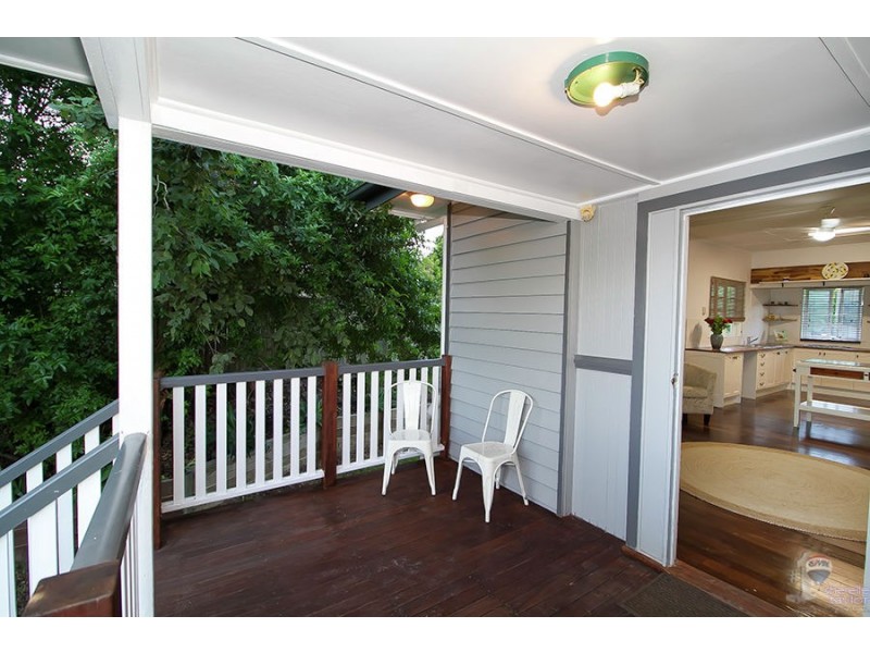 2 Jones Street, Bundamba QLD 4304