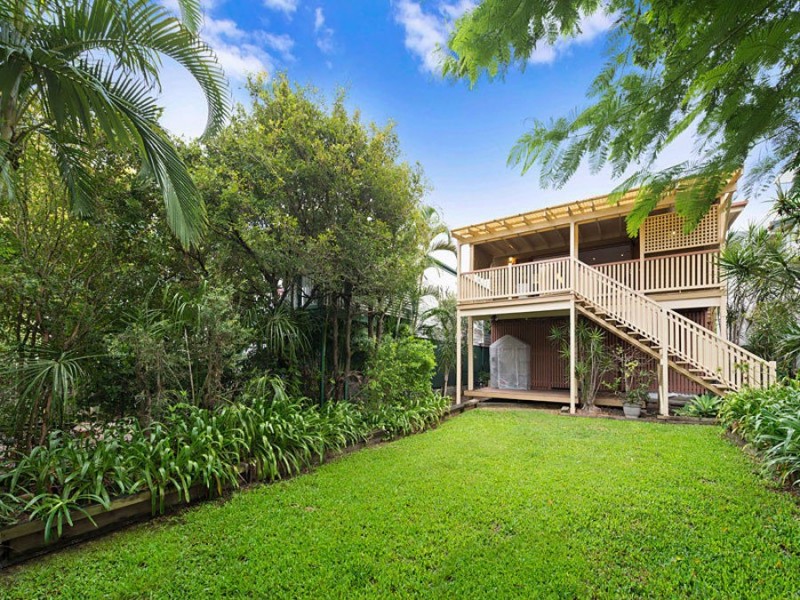 64 Borden Street, Sherwood QLD 4075