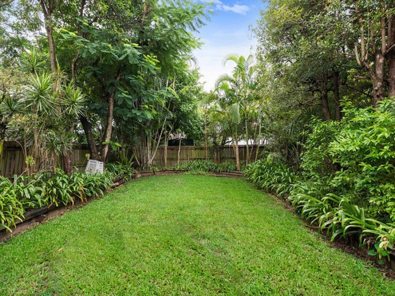 64 Borden Street, Sherwood QLD 4075