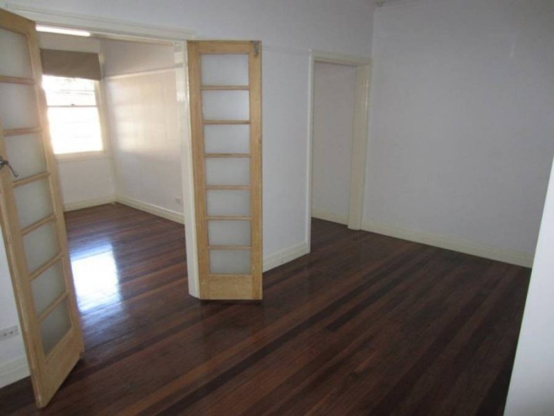 18 Luxworth Street, Moorooka QLD 4105