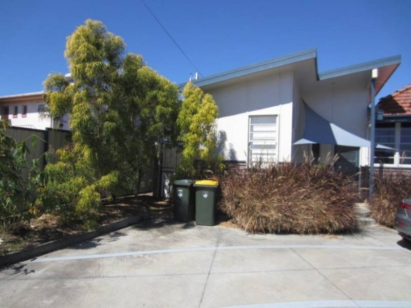 18 Luxworth Street, Moorooka QLD 4105