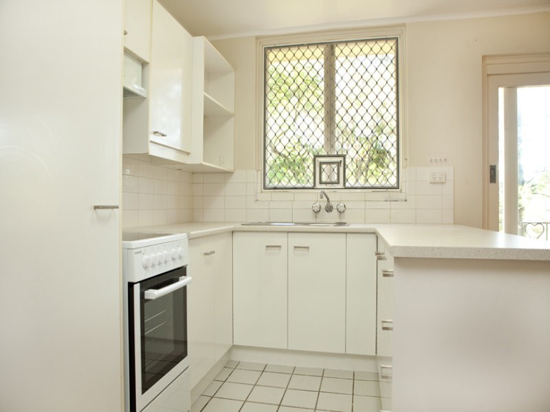 2/37 Gailey Road, St Lucia QLD 4067