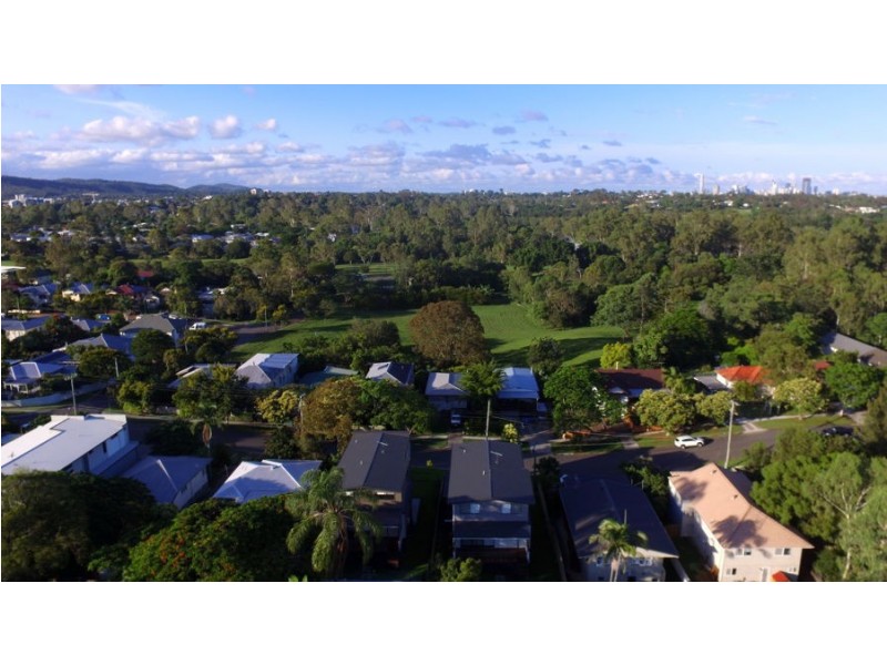 85 White Street, Graceville QLD 4075