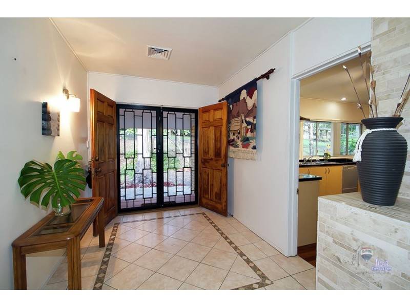 37 Woodfield Road, Pullenvale QLD 4069