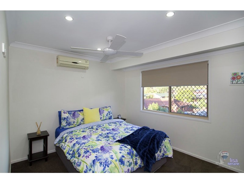 11 Camelot Crescent, Middle Park QLD 4074