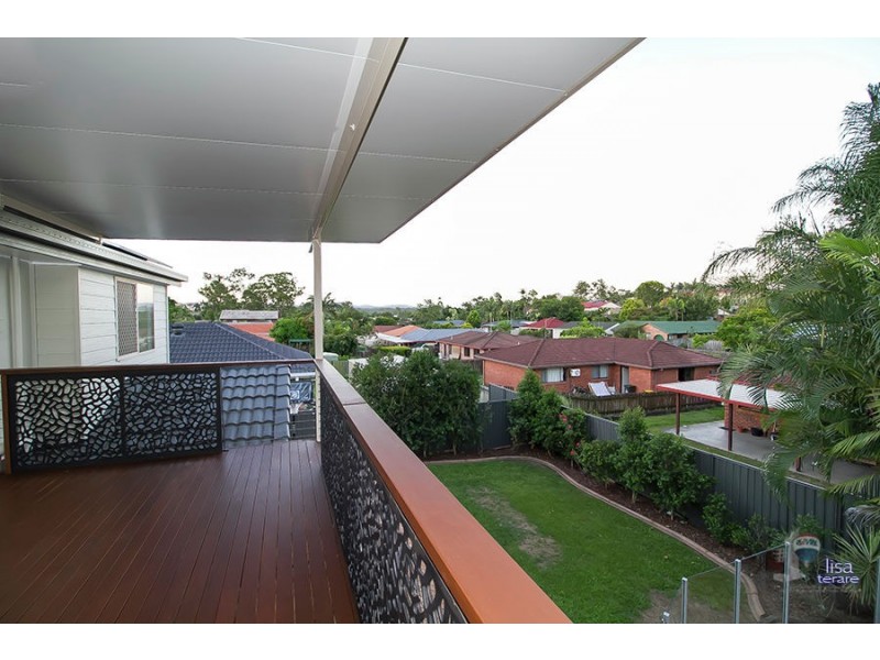 11 Camelot Crescent, Middle Park QLD 4074