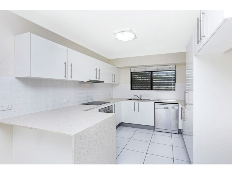 2/51 Elizabeth Street, Toowong QLD 4066