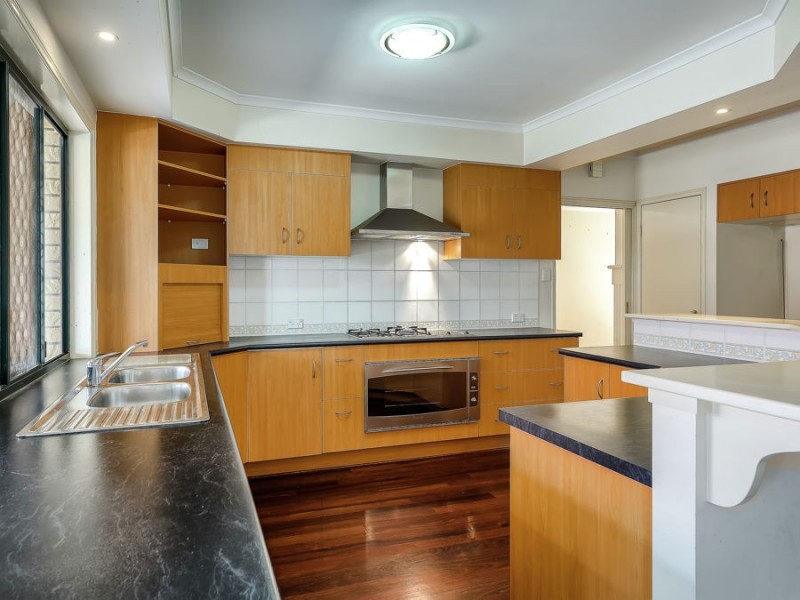 71 Oakmont Street, Oxley QLD 4075