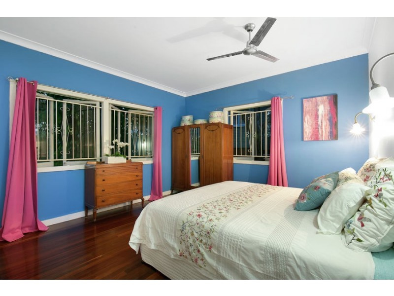 10 Craigmont Street, Tarragindi QLD 4121