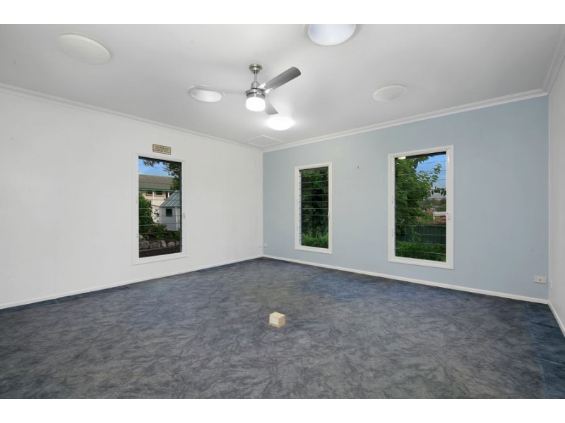 10 Craigmont Street, Tarragindi QLD 4121