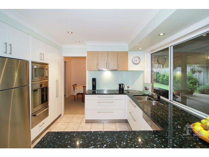 9 Colac Court, Westlake QLD 4074