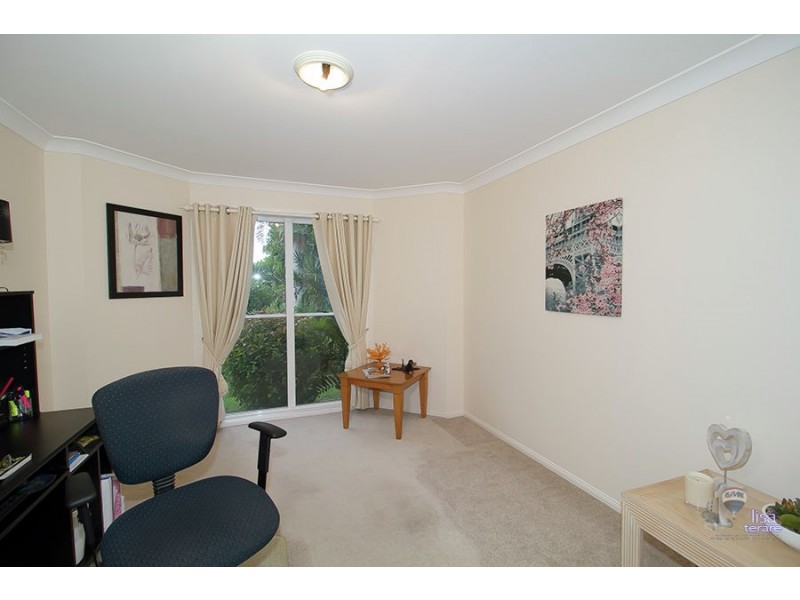 9 Colac Court, Westlake QLD 4074