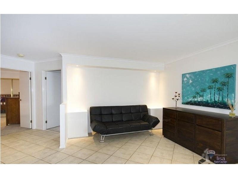 11 Cowal Close, Westlake QLD 4074